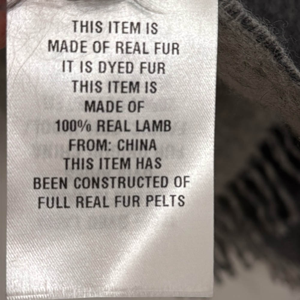 POLOGEORGIS NEW 100% Dyed Lamb Fur Cape/Shawl One Size - Picture 6 of 8